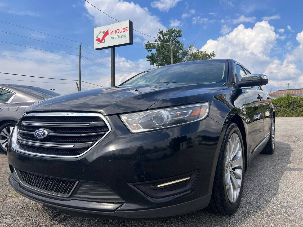 2015 FORD Taurus