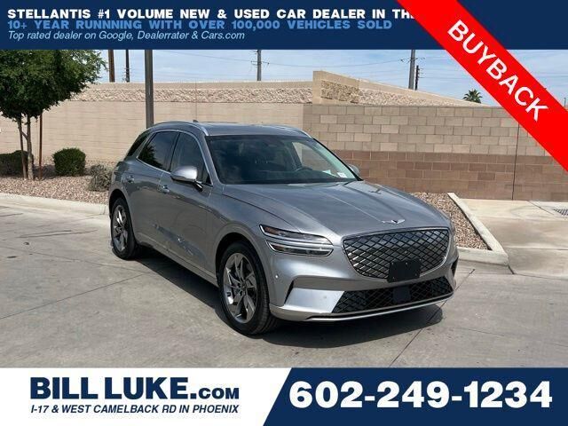 2025 GENESIS GV70