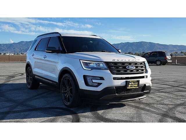 2017 FORD Explorer