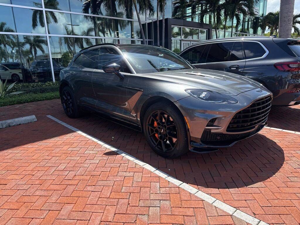 2023 ASTON MARTIN DBX