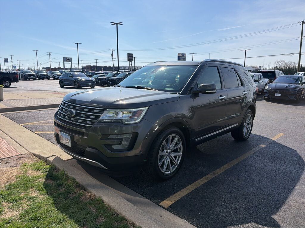 2017 FORD Explorer