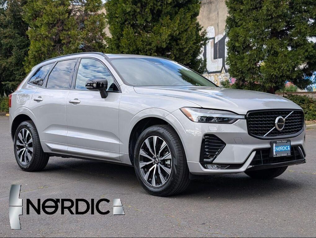 2025 VOLVO XC60