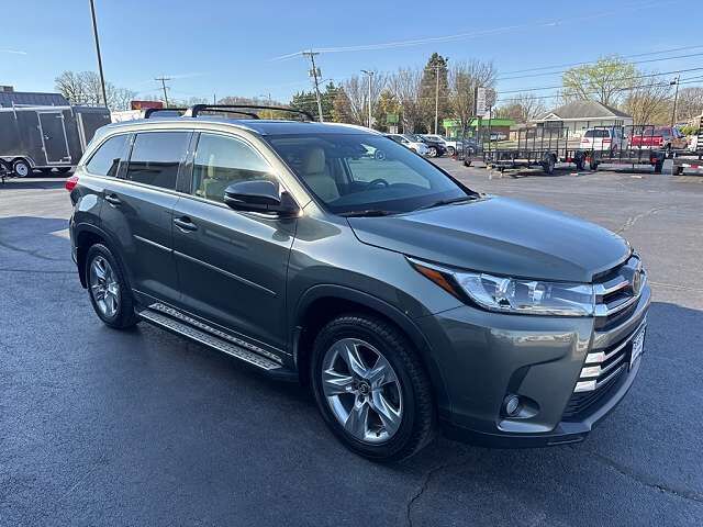 2018 TOYOTA Highlander