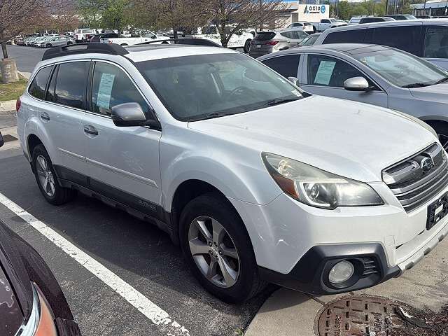 2013 SUBARU Outback