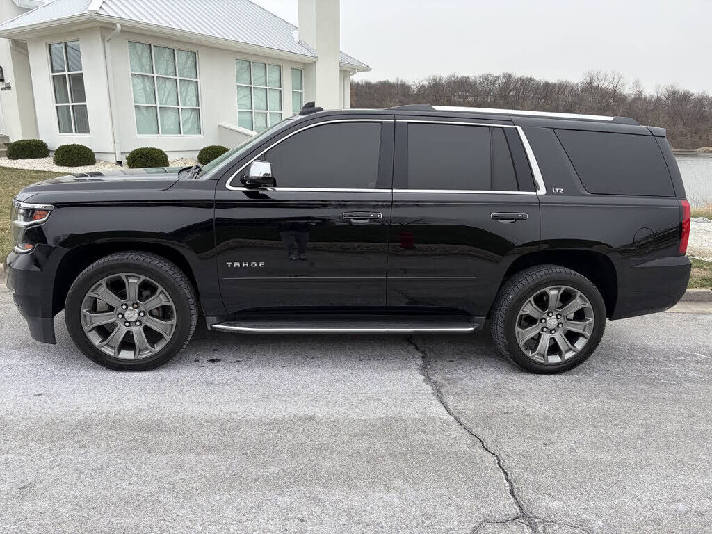 2016 CHEVROLET Tahoe