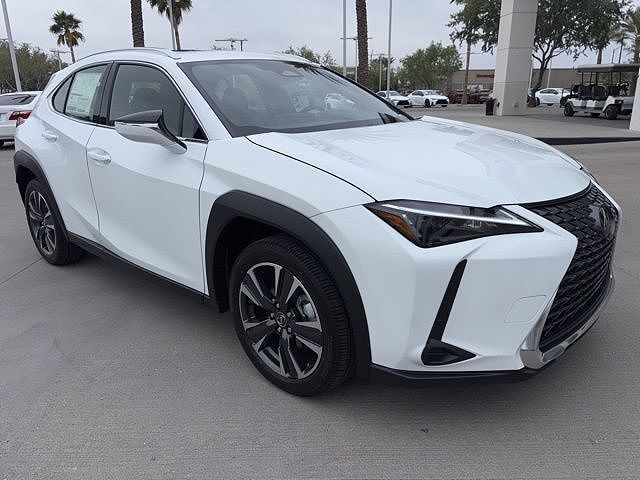 2026 LEXUS UX