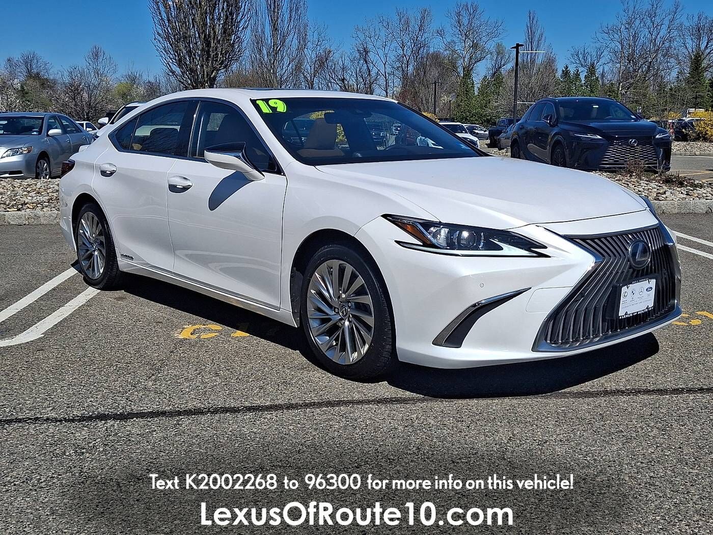 2019 LEXUS ES