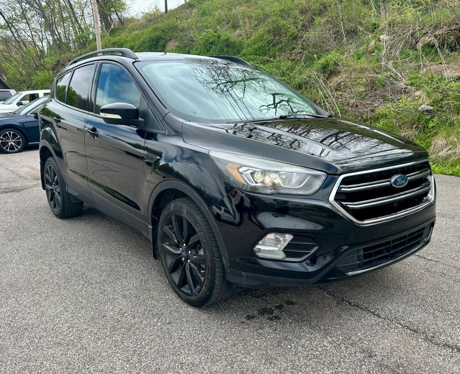 2017 FORD Escape
