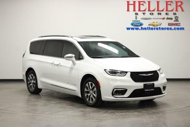 2022 CHRYSLER Pacifica