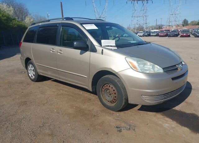 2004 TOYOTA Sienna