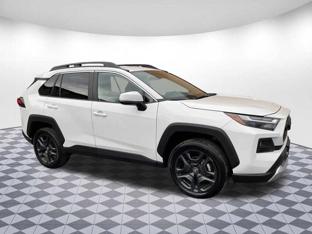 2024 TOYOTA RAV4