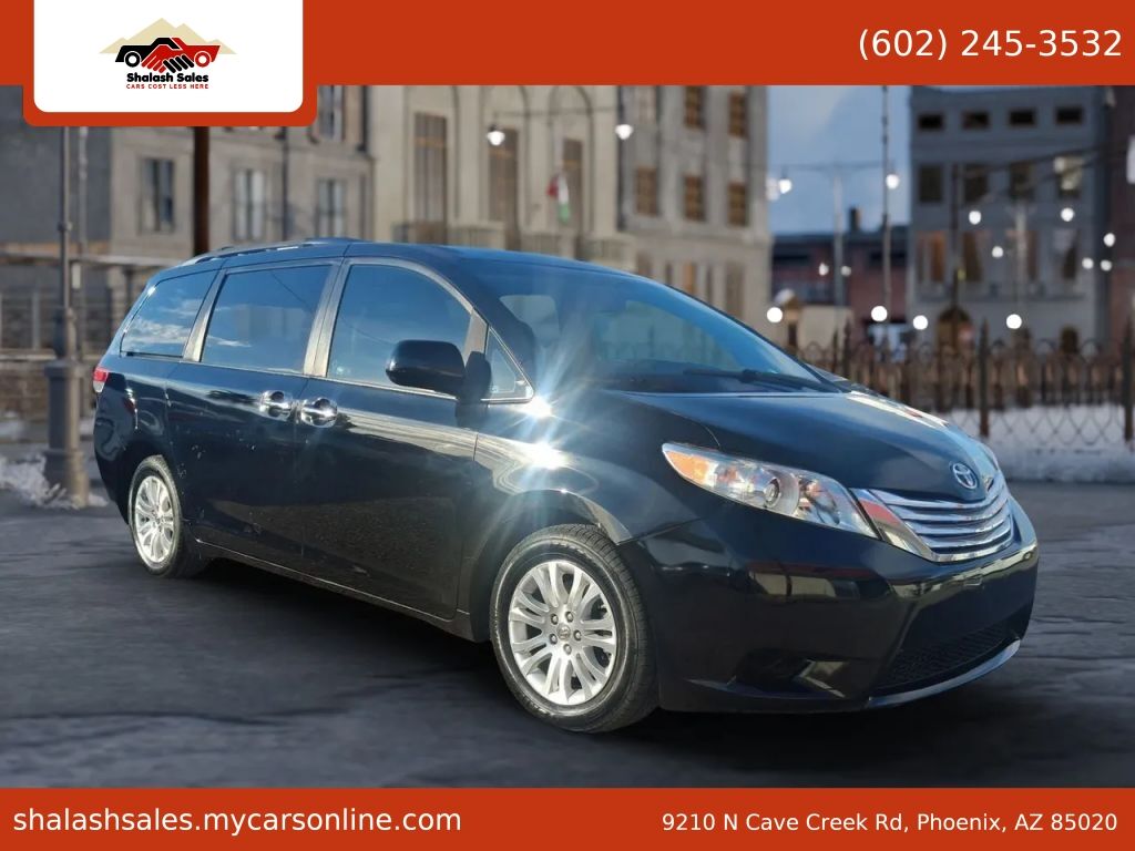 2011 TOYOTA Sienna