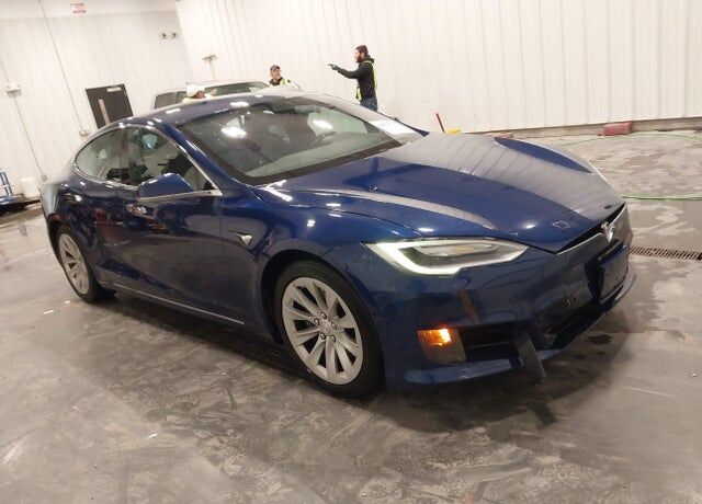 2017 TESLA Model S