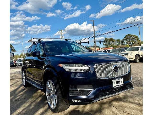 2016 VOLVO XC90