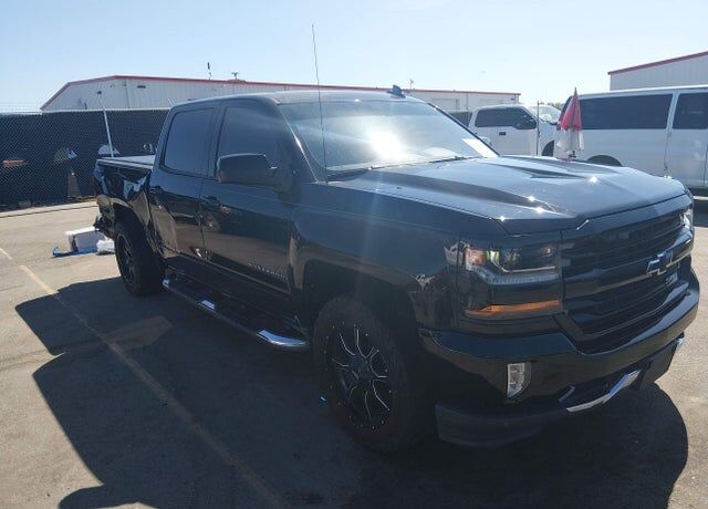 2017 CHEVROLET Silverado