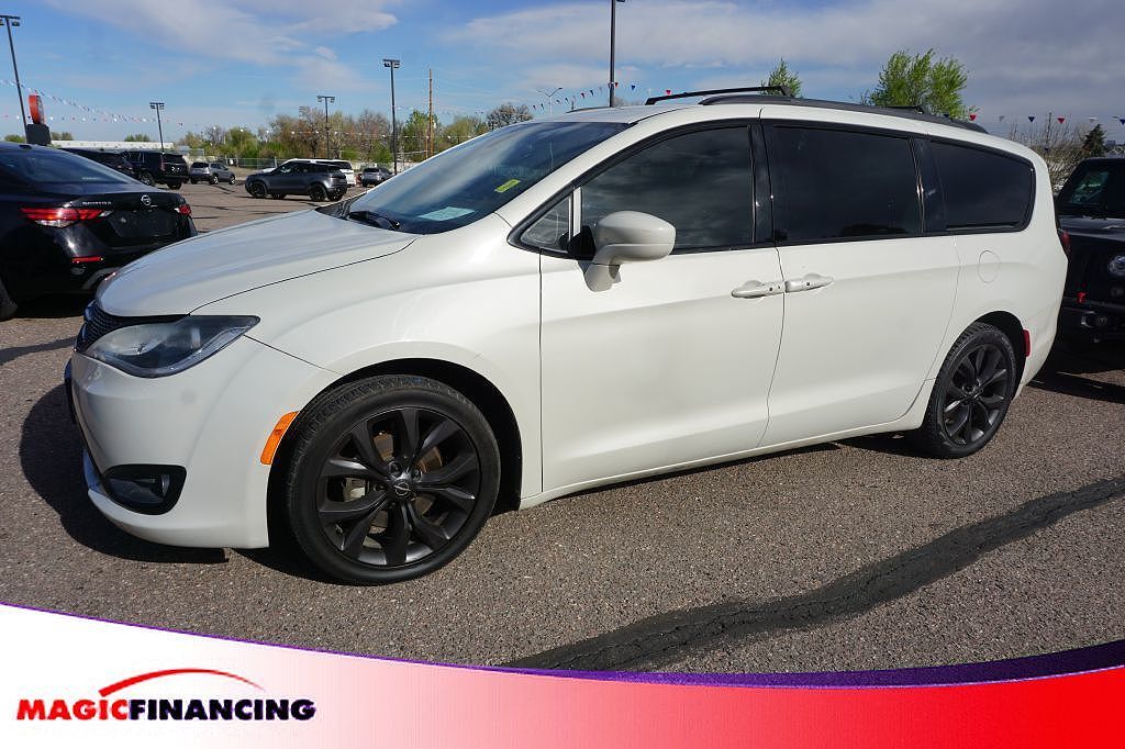 2019 CHRYSLER Pacifica