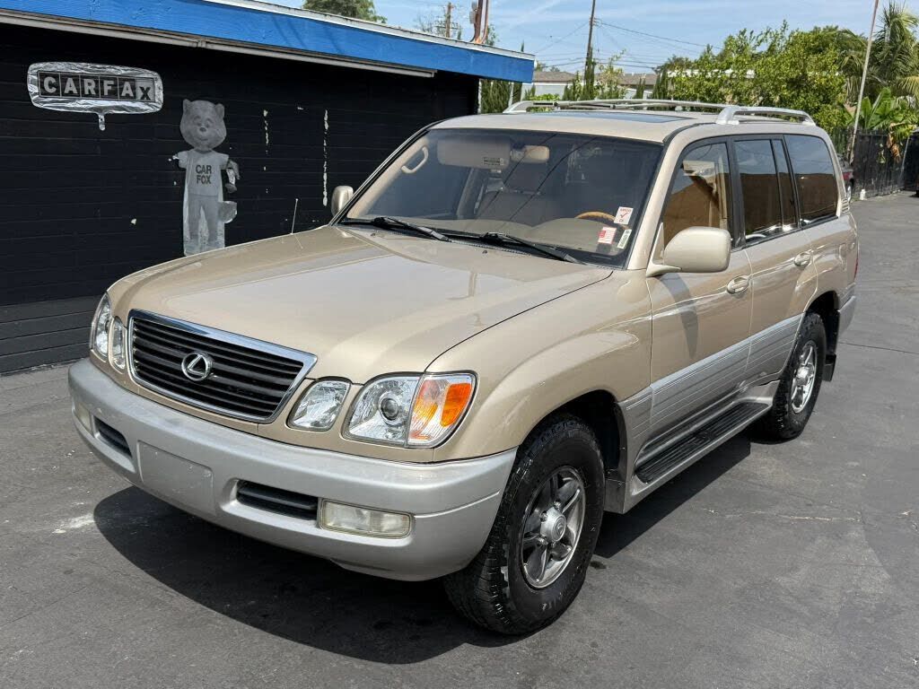 2001 LEXUS LX