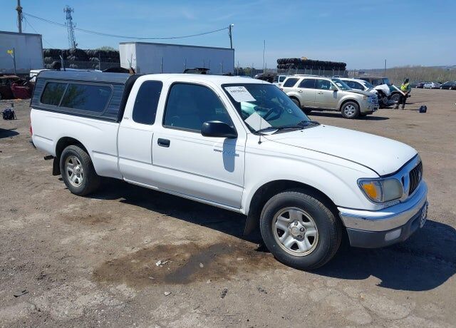 2004 TOYOTA Tacoma