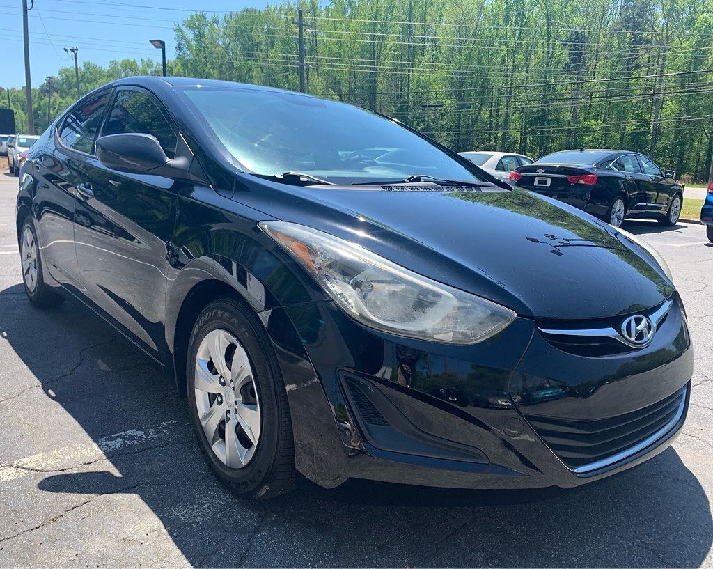 2016 HYUNDAI Elantra