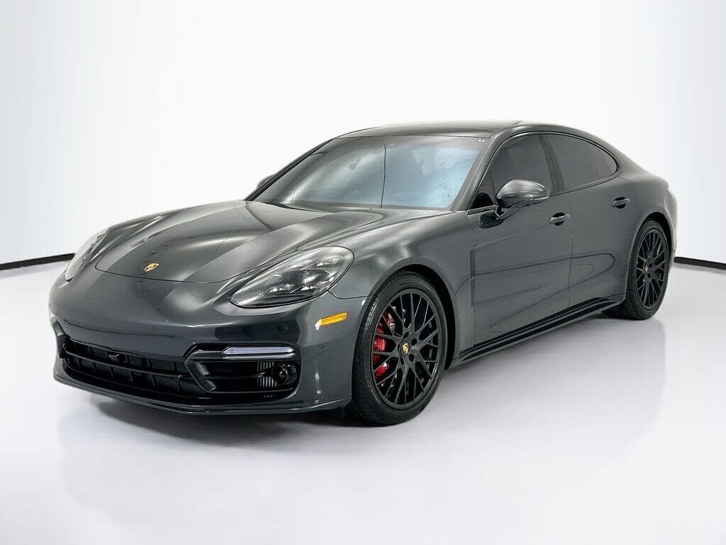 2022 PORSCHE Panamera