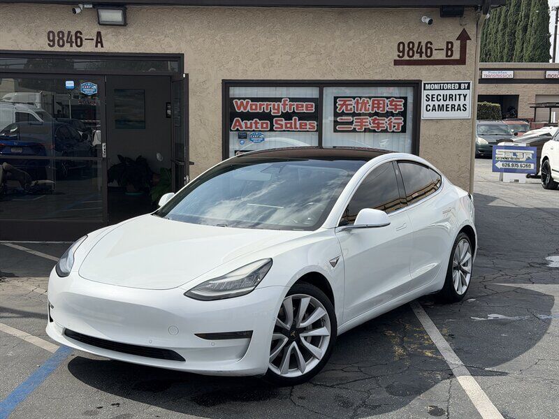 2018 TESLA Model 3