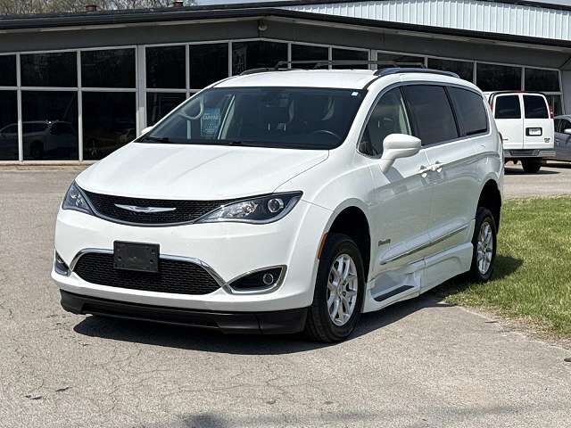 2020 CHRYSLER Pacifica