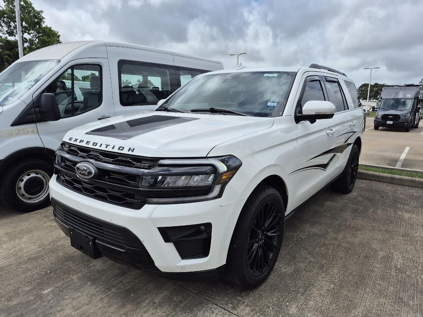 2024 FORD Expedition