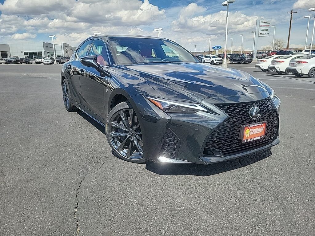 2023 LEXUS IS