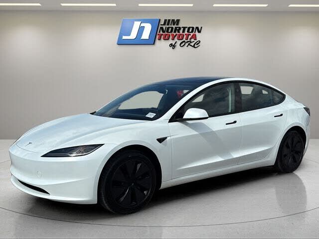 2025 TESLA Model 3