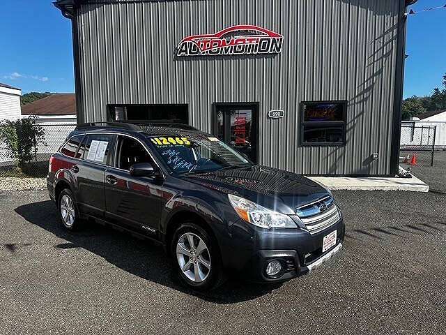 2013 SUBARU Outback
