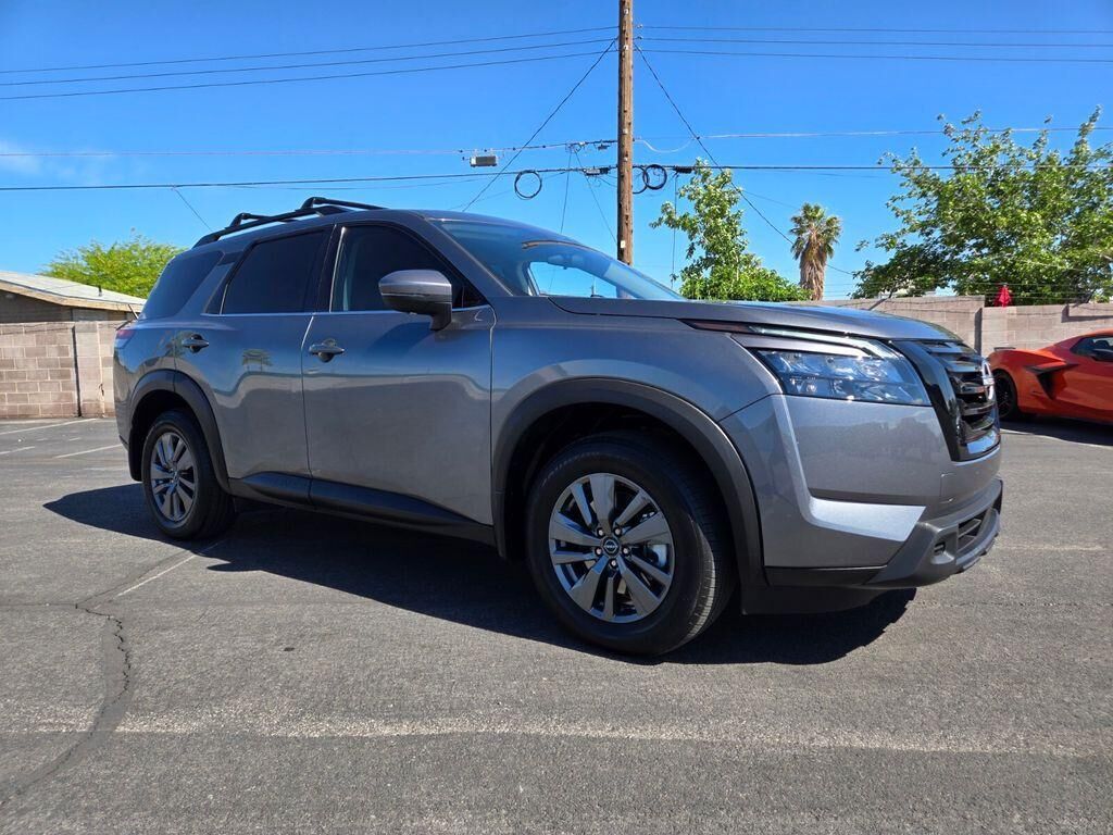 2024 NISSAN Pathfinder