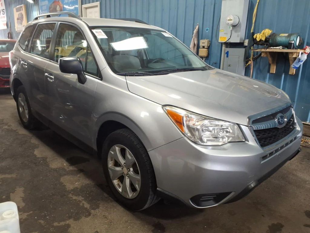 2016 SUBARU Forester