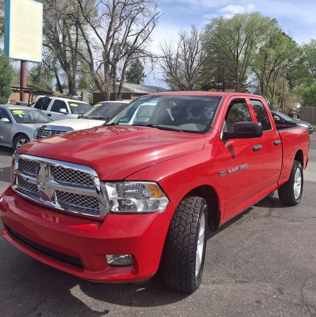 2012 DODGE Ram