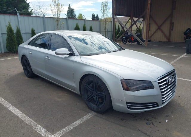 2011 AUDI A8