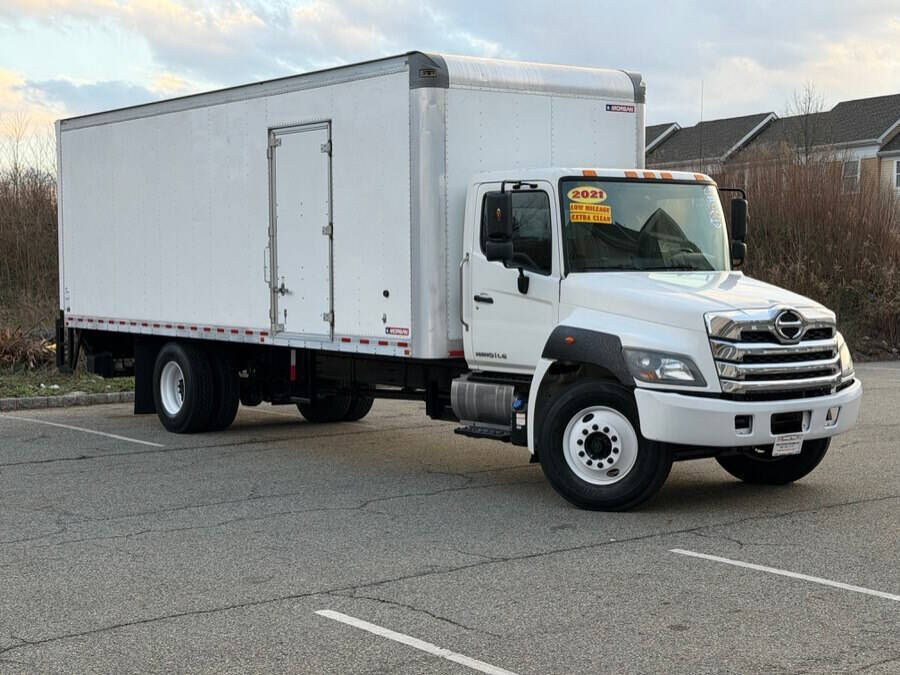 2021 HINO Incomplete Vehicle