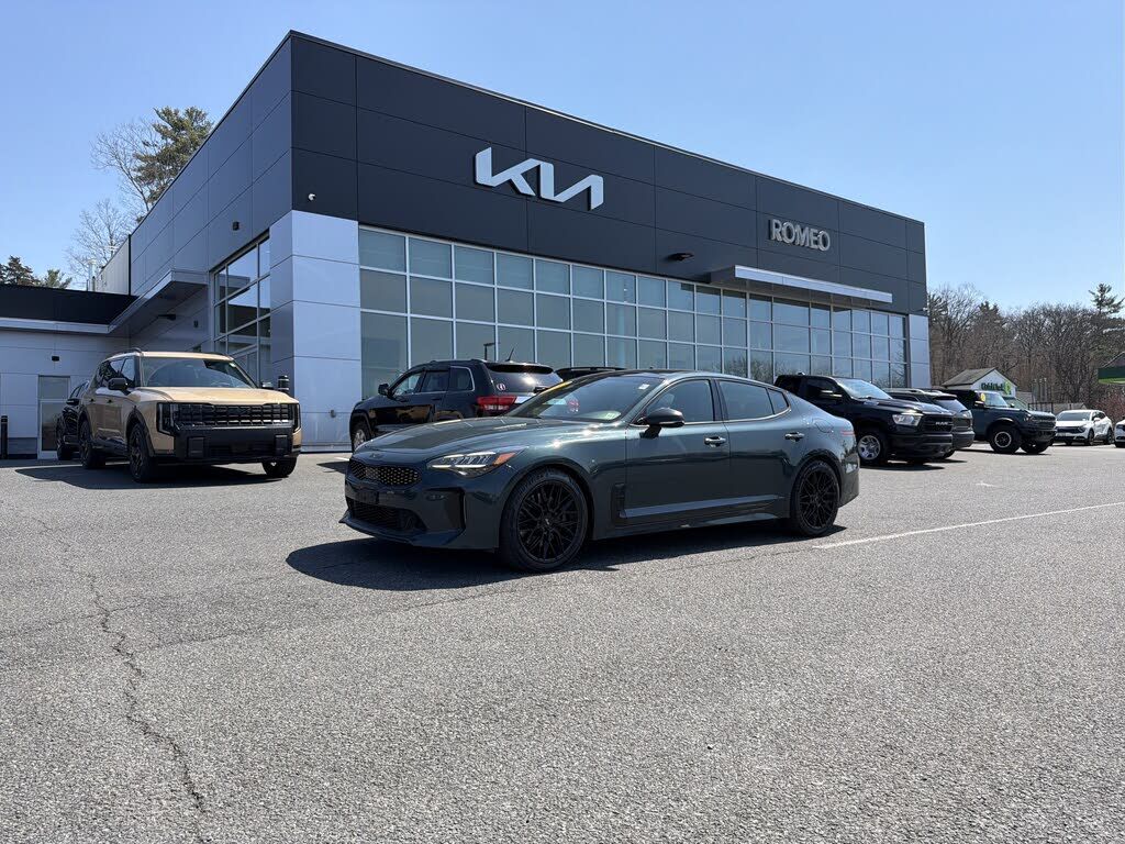 2022 KIA Stinger