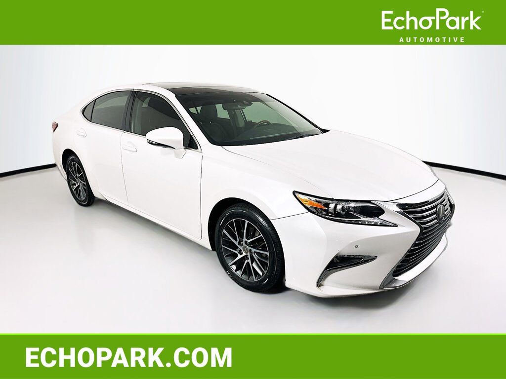 2017 LEXUS ES