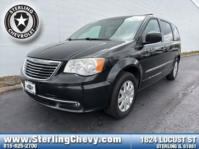 2014 CHRYSLER Town and Country