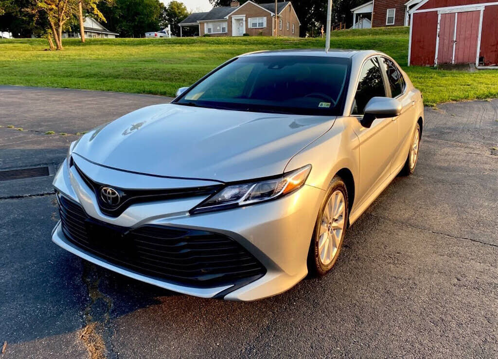 2018 TOYOTA Camry
