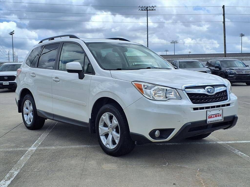 2015 SUBARU Forester
