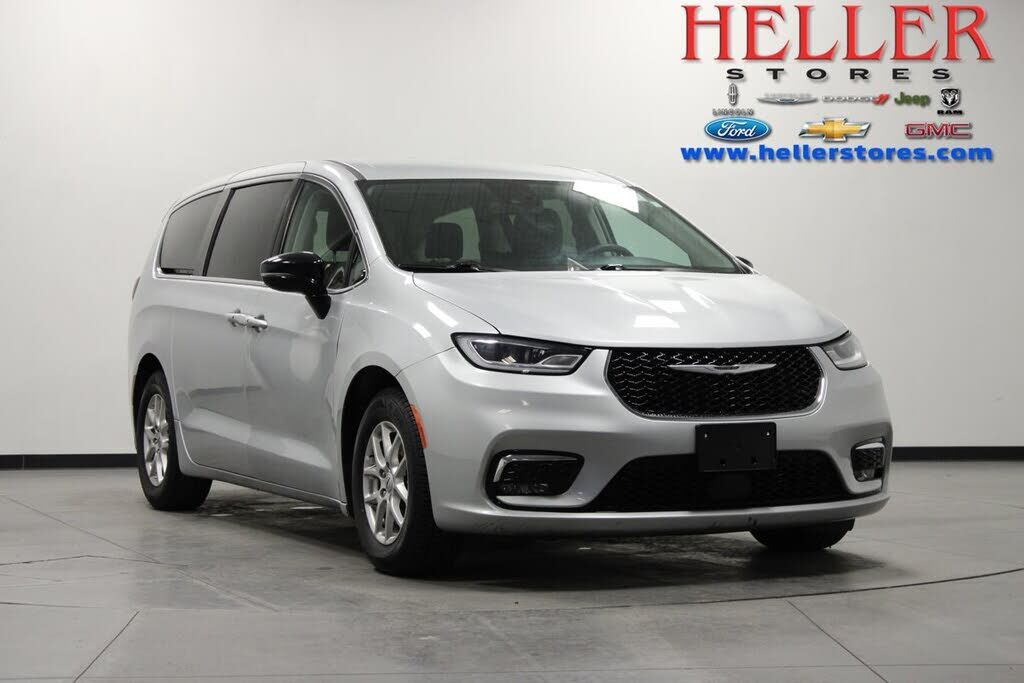 2024 CHRYSLER Pacifica