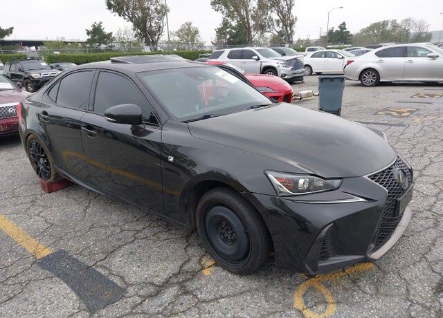 2019 LEXUS IS