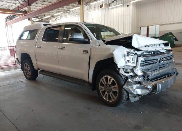 2016 TOYOTA Tundra