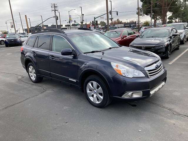 2012 SUBARU Outback