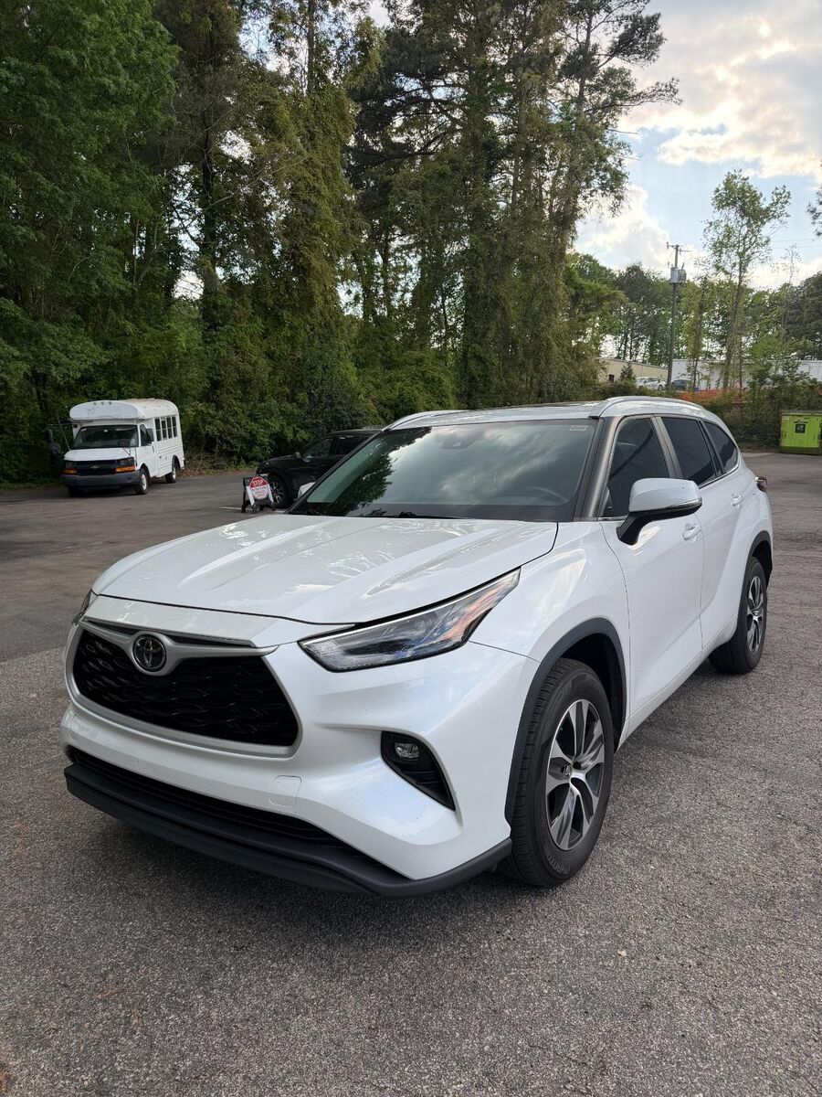 2023 TOYOTA Highlander