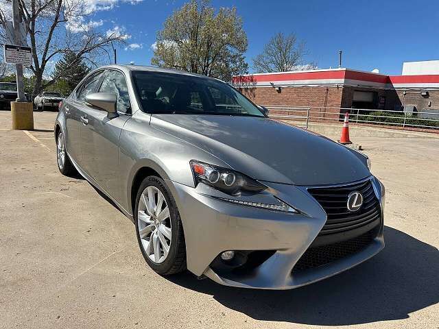 2016 LEXUS IS