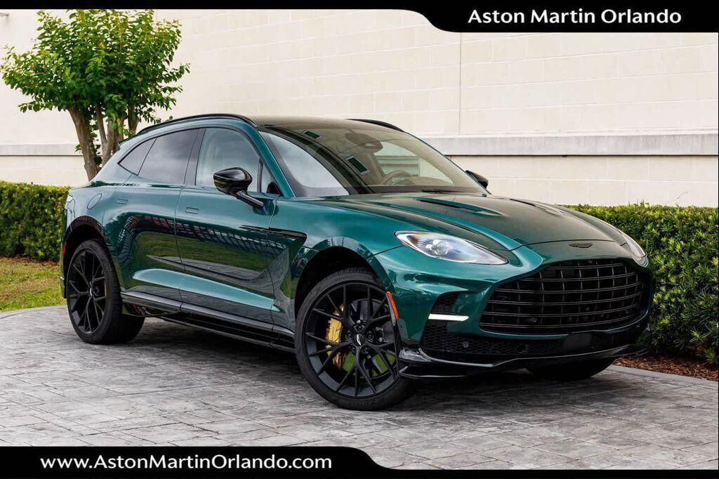 2025 ASTON MARTIN DBX