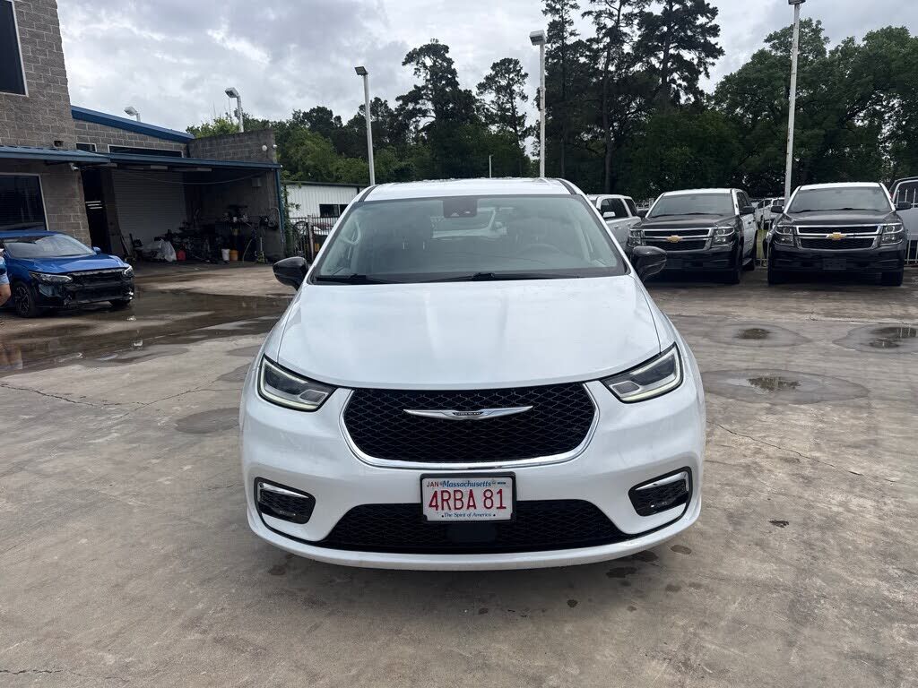 2024 CHRYSLER Pacifica