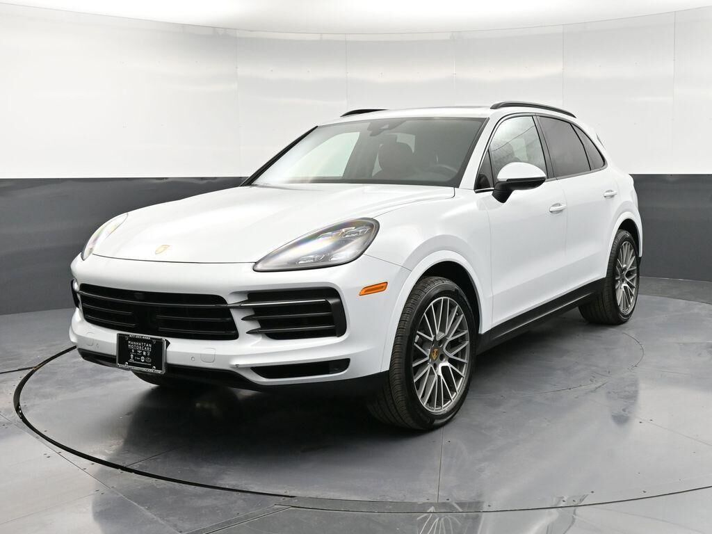 2023 PORSCHE Cayenne