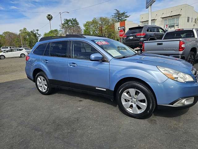 2010 SUBARU Outback